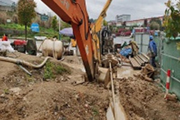 水平定向钻施工